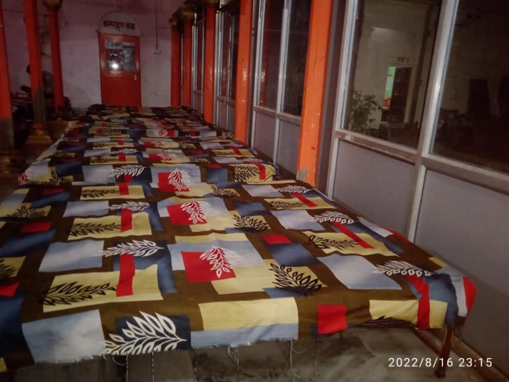 Shri Swami Sheetal Das Akhada B1-88 Assi , Near Pushkar Talab,Varanasi, Ashram Dharmshala Hotel Exterior photo