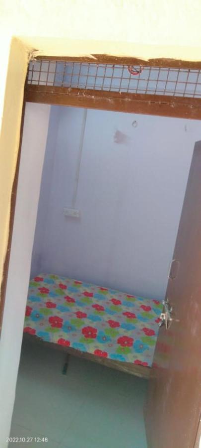 Shri Swami Sheetal Das Akhada B1-88 Assi , Near Pushkar Talab,Varanasi, Ashram Dharmshala Hotel Exterior photo