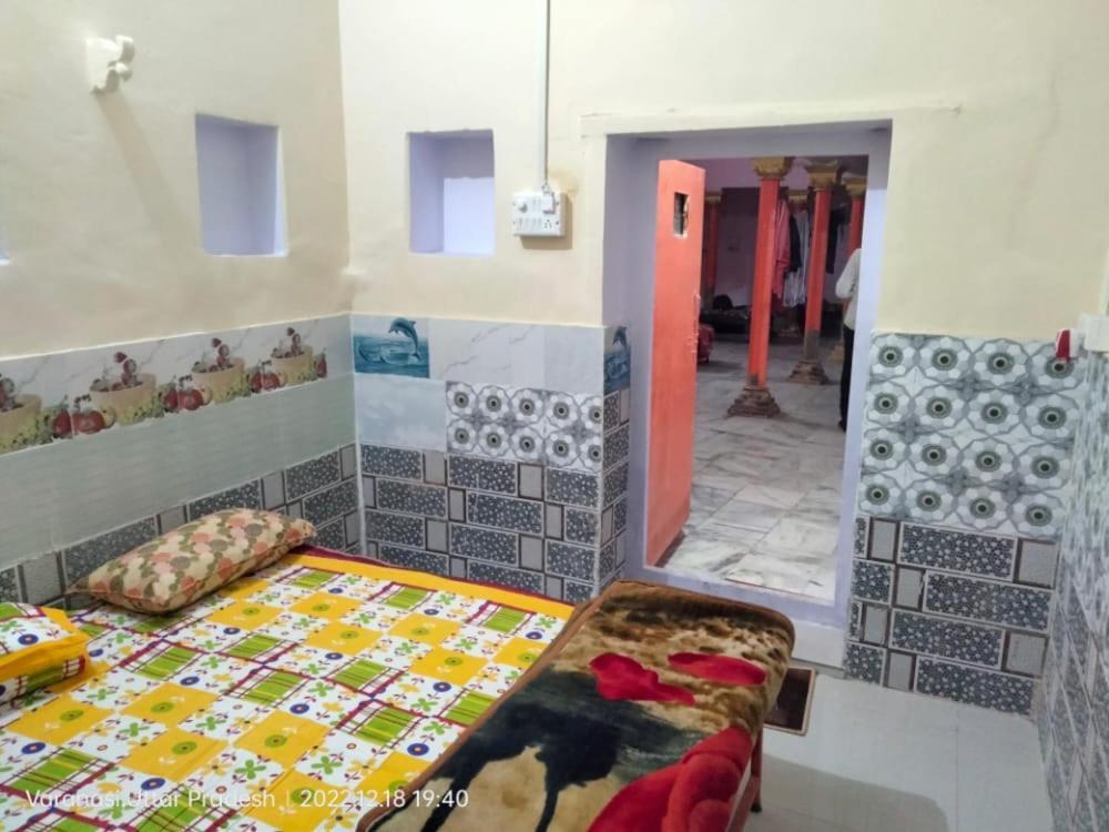 Shri Swami Sheetal Das Akhada B1-88 Assi , Near Pushkar Talab,Varanasi, Ashram Dharmshala Hotel Exterior photo